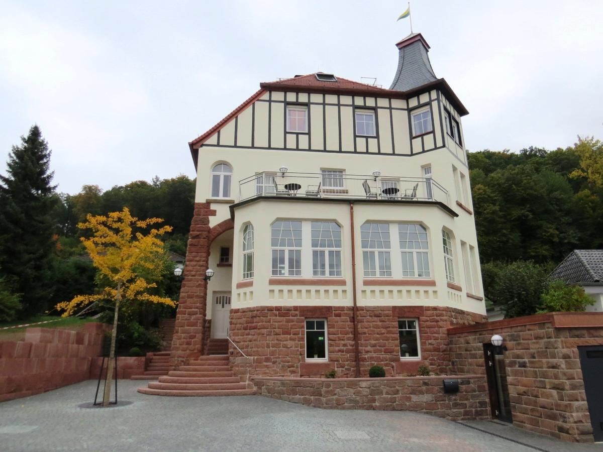 Villa Waldfrieden - Design Trifft Budget 特里费尔斯山麓安韦勒 外观 照片