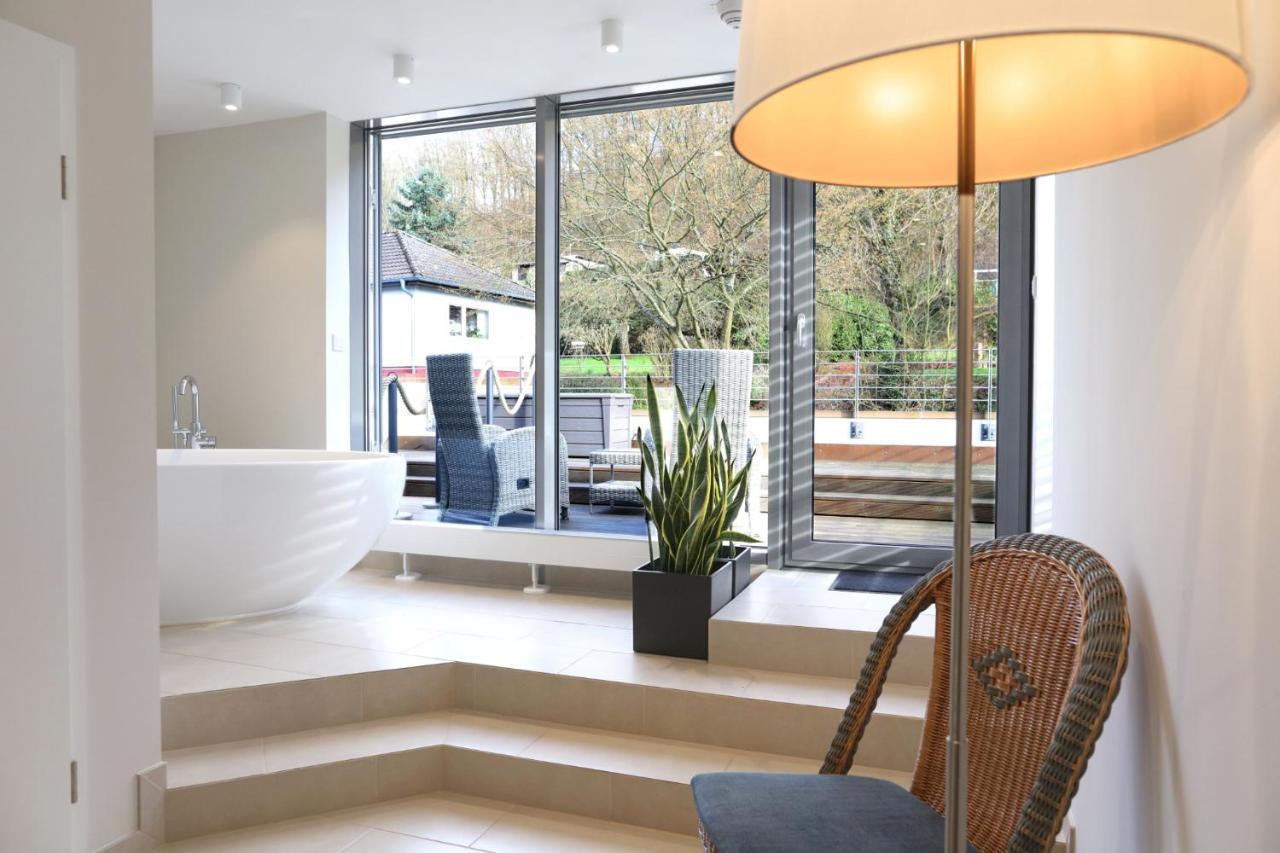 Villa Waldfrieden - Design Trifft Budget 特里费尔斯山麓安韦勒 外观 照片